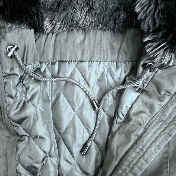 Marc New York by Andrew Marc Faux‎ Fur Lined Hooded Parka - Picture 9 of 10